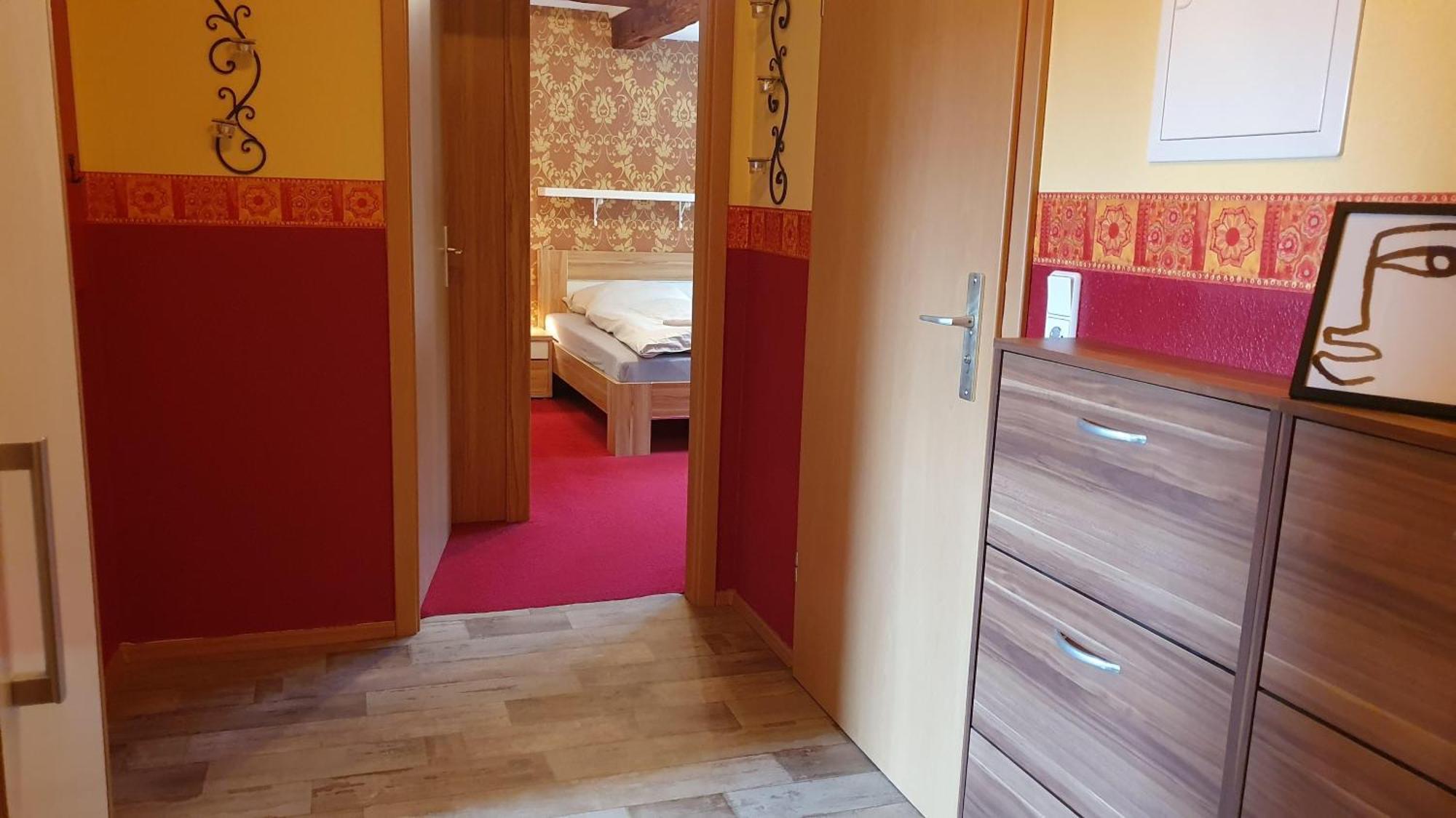 Ferienwohnung Im Gutshof Direkt Gegenueber Dem Schloss, Rhododendronpark Mit Terrasse Und Wlan Kromlau Extérieur photo