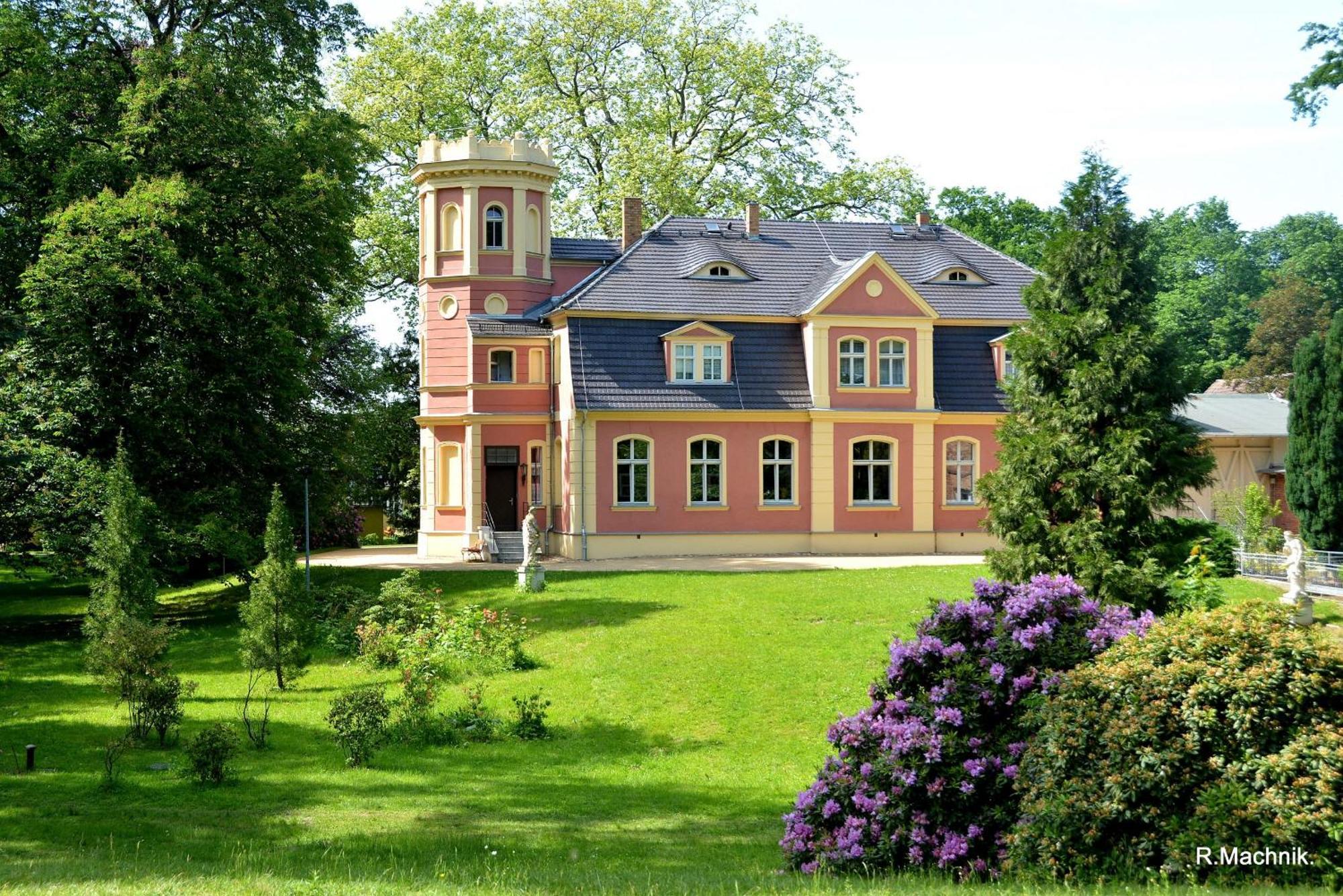 Ferienwohnung Im Gutshof Direkt Gegenueber Dem Schloss, Rhododendronpark Mit Terrasse Und Wlan Kromlau Extérieur photo