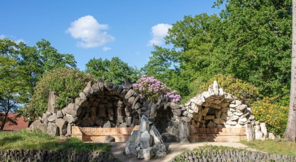 Ferienwohnung Im Gutshof Direkt Gegenueber Dem Schloss, Rhododendronpark Mit Terrasse Und Wlan Kromlau Extérieur photo
