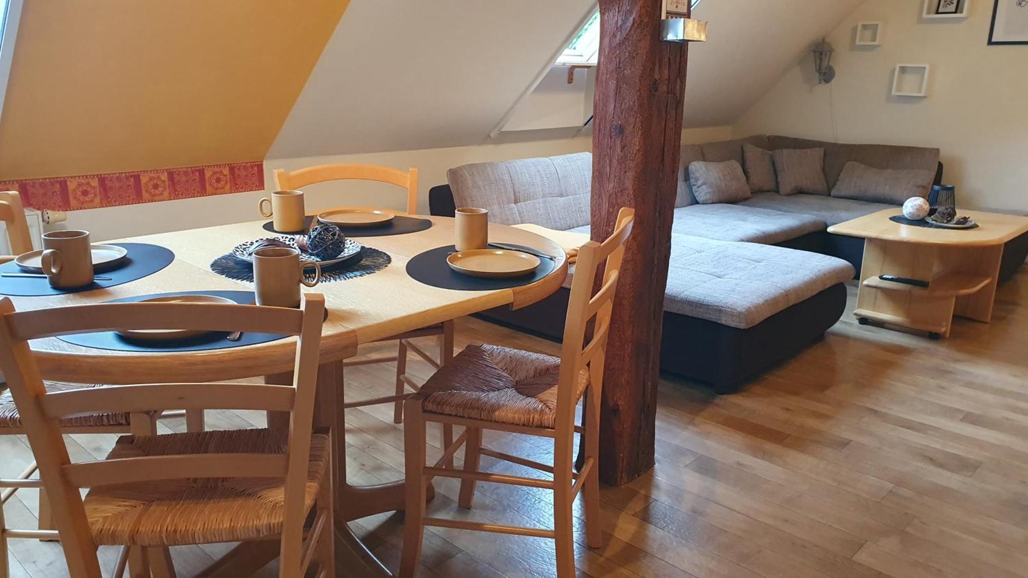Ferienwohnung Im Gutshof Direkt Gegenueber Dem Schloss, Rhododendronpark Mit Terrasse Und Wlan Kromlau Extérieur photo